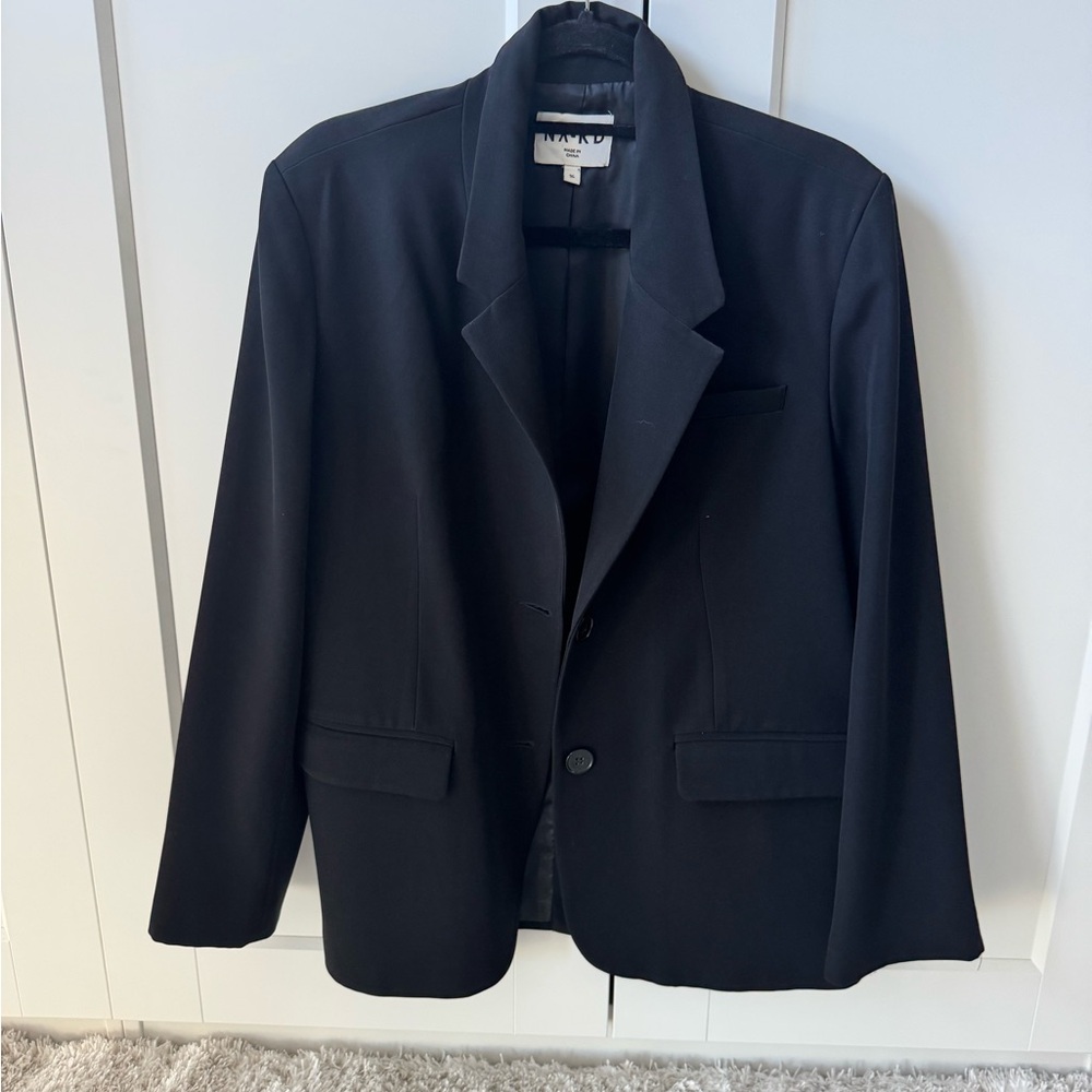 Classic Black Oversized Blazer